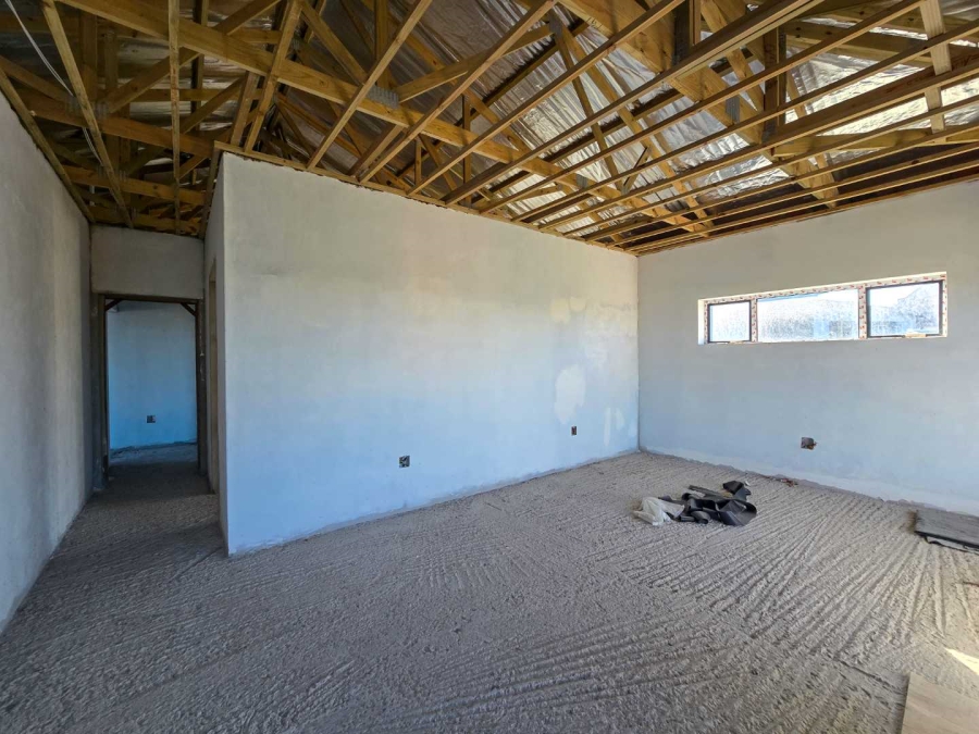 4 Bedroom Property for Sale in Stilbaai Wes Western Cape